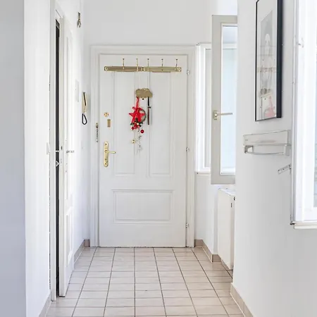 Central Elegance 2 Bedroom Apt At Vienna'S Vibrant Center Buitenkant foto