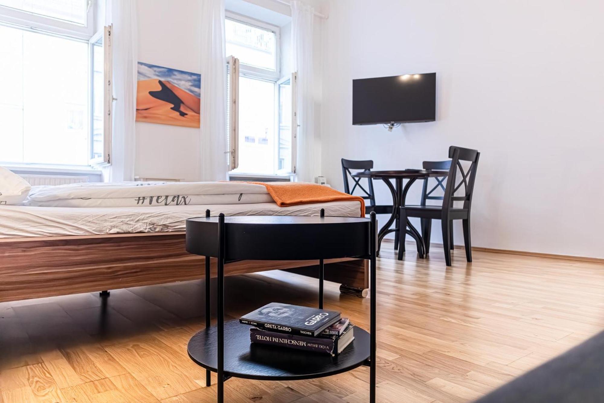 Elegance 2 Bedroom At Vienna's Vibrant Center Appartement Wenen