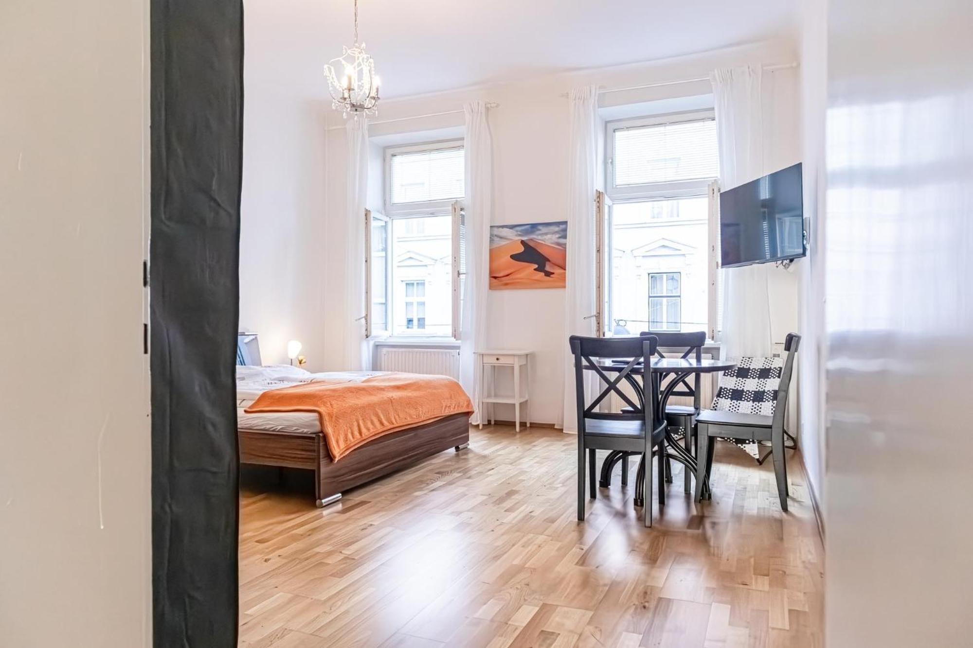 Elegance 2 Bedroom At Vienna's Vibrant Center Appartement Wenen